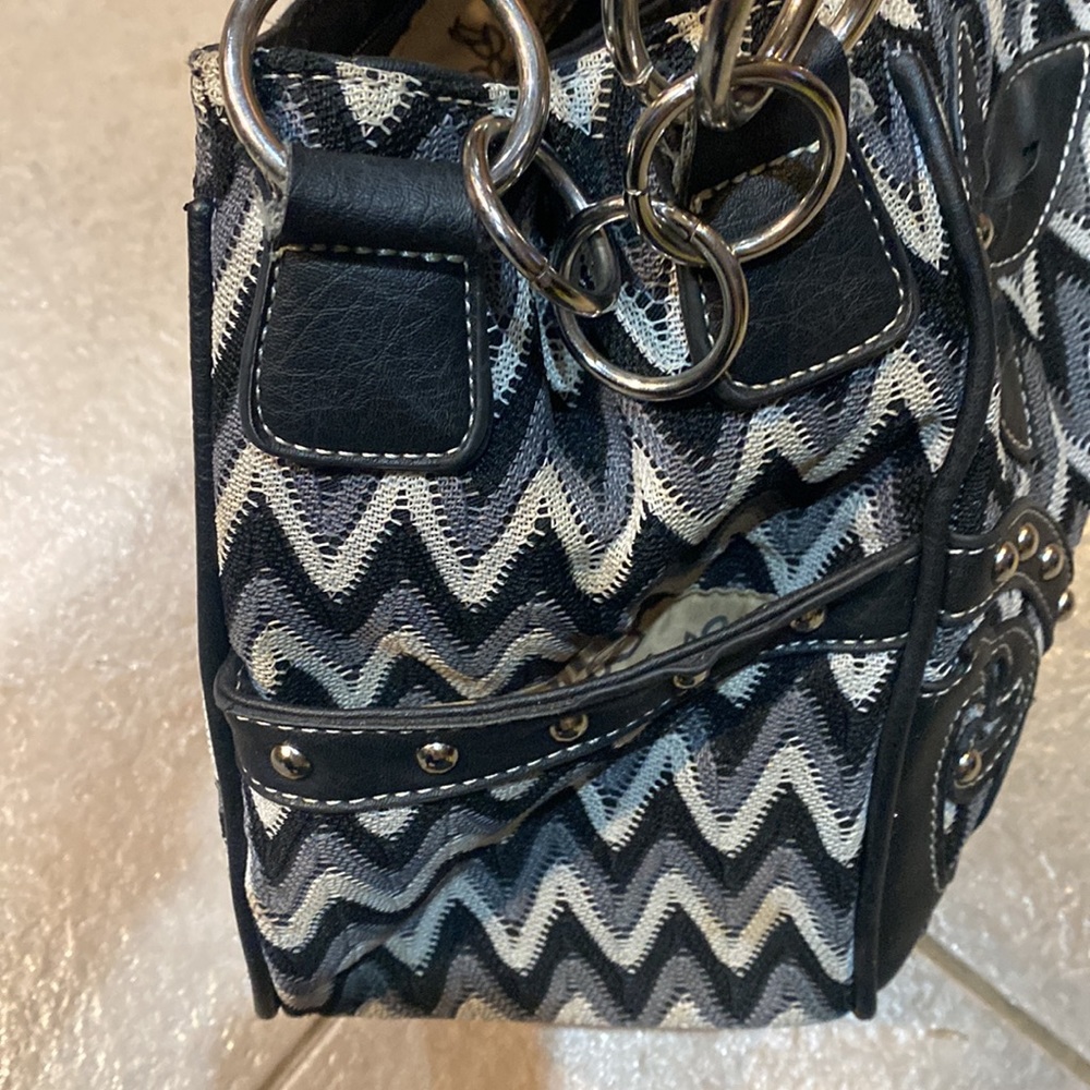 Beautiful Purse - Picture 3 of 6